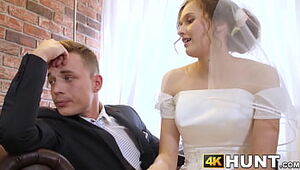 Spectacular bride nails stranger while husband cuckolds