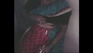 Indian Maid showcasing body herself to web cam