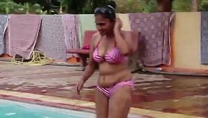 Warm Uber-sexy Swimsuit Bhabhi Naked Bathing