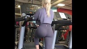Ash-blonde Gal Flashes off Adorable Rump in Stretch pants