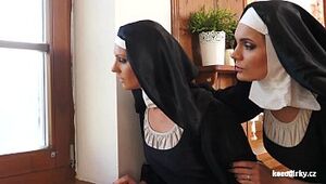 Catholic nuns and the monster! Ultra-kinky monster and vaginas!