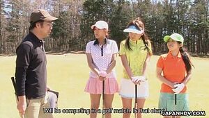 Chinese golf game turns into a plaything session